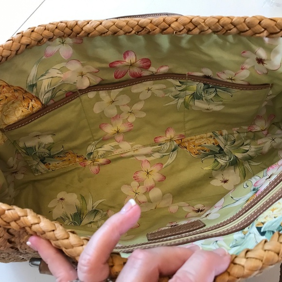 TOMMY BAHAMA LARGE STRAW BAG - Picture 12 of 16